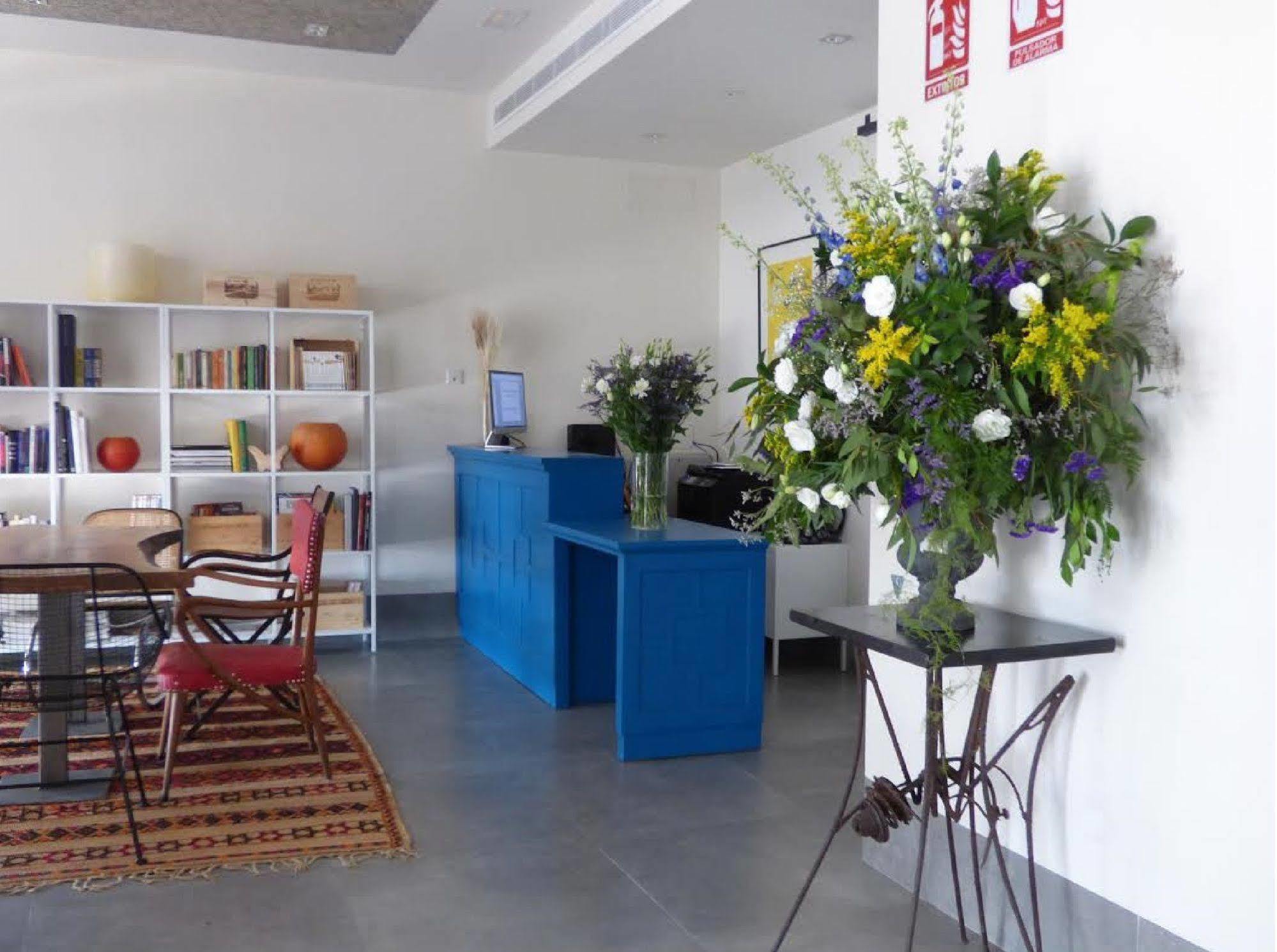 The Corner House Guest house Seville